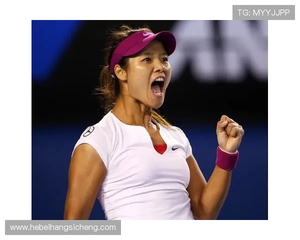 中国网球选手李娜荣获国际赛事最佳女运动员奖项 成就新高