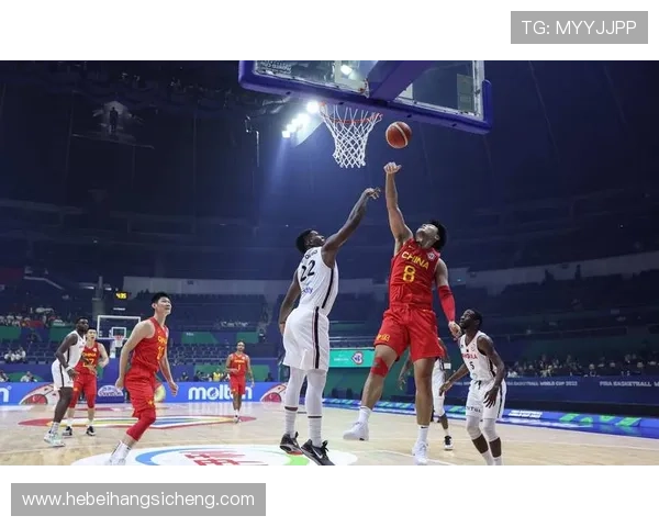 中国篮球队备战世界杯冲刺阶段 曹飞扬：目标进入八强并超越自我