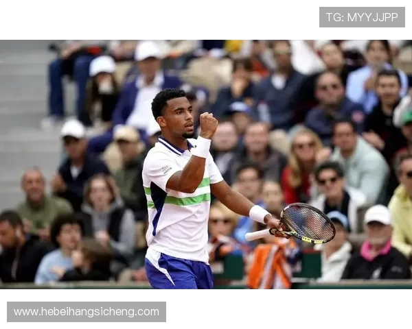 新赛季网坛焦点赛事全面升级顶尖球星掀起巅峰对决热潮震撼全球风