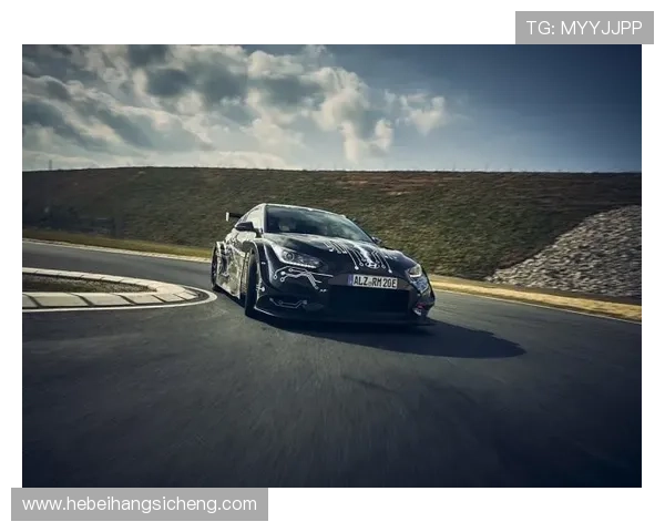 F1赛季全新阵容揭晓 新车技术革新与车手动态引发广泛关注