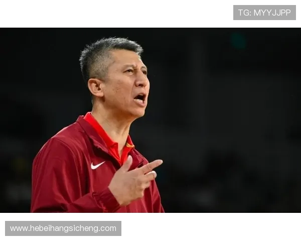 震撼！中国男篮逆袭战胜强敌冲击亚洲杯四强位置，球迷热议球员表现